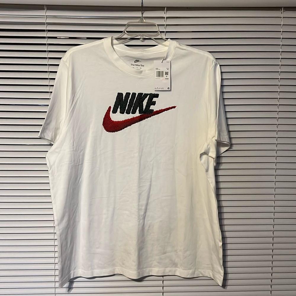 Nike tshirt